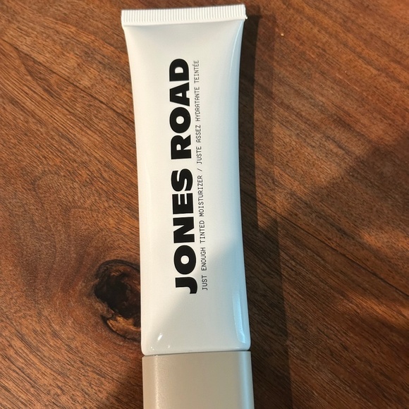 Jones Road Just Enough Tinted Moisturizer - Picture 1 of 3